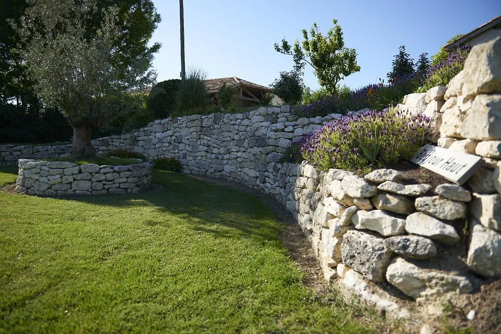 Labarthe Bonjour Haut Bed & Breakfast 0*,